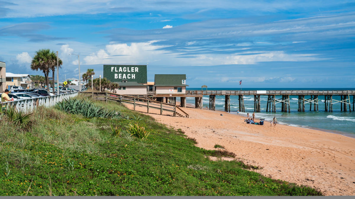 Flagler Beach pier in Flagler County FL, representing local house and commercial cleaning services